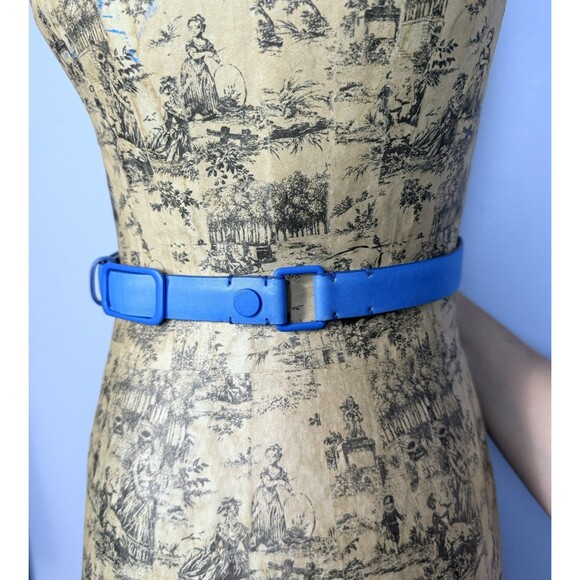 Louis Vuitton Women’s Leather Belt Blue Adjustable Hook Front 31”-34” - Picture 15 of 16